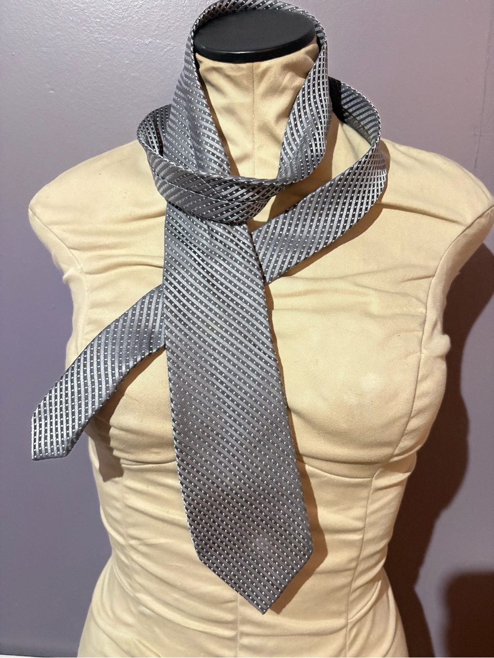 Michael Kors Silver Gray Textured Men's Tie 400